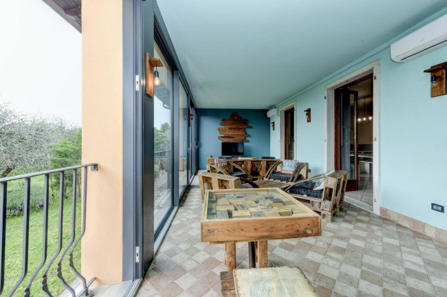 Villa in vendita a Bardolino