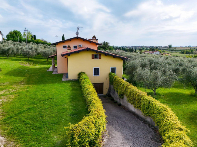 Villa in vendita a Bardolino