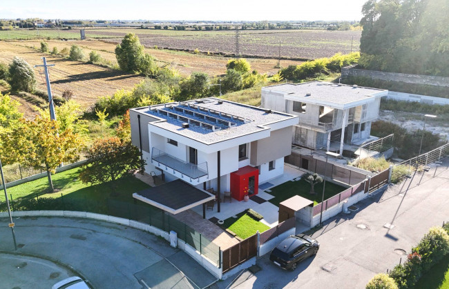 Villa in Vendita a San Giovanni Lupatoto