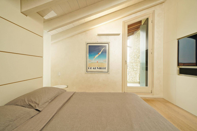 Appartamento in vendita a Sirmione