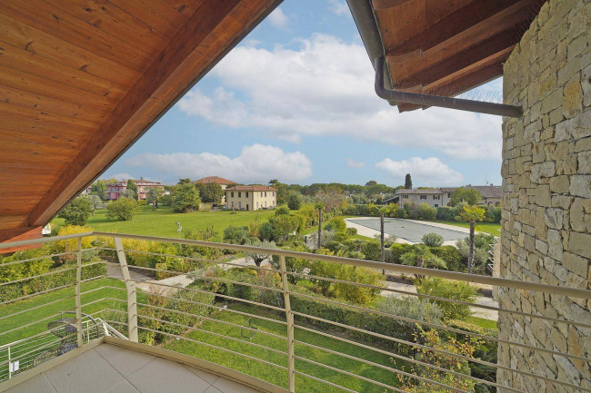 Appartamento in vendita a Sirmione