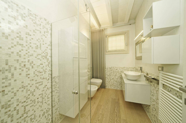 Appartamento in vendita a Sirmione