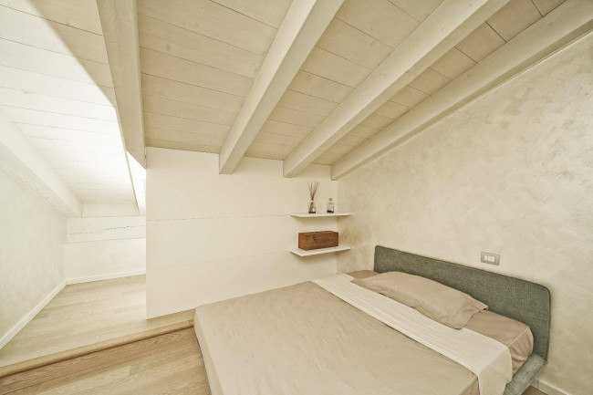 Appartamento in vendita a Sirmione