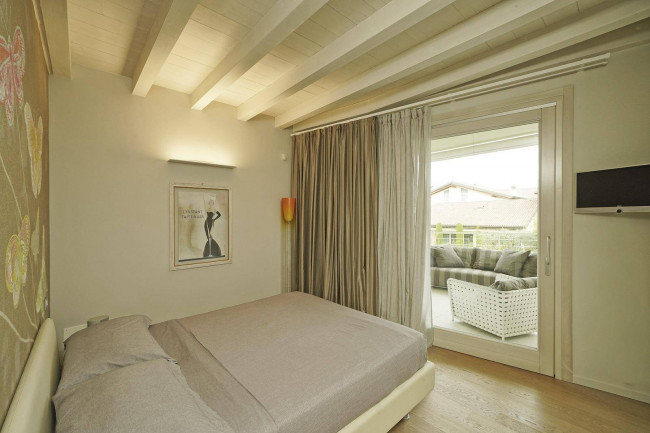 Appartamento in vendita a Sirmione