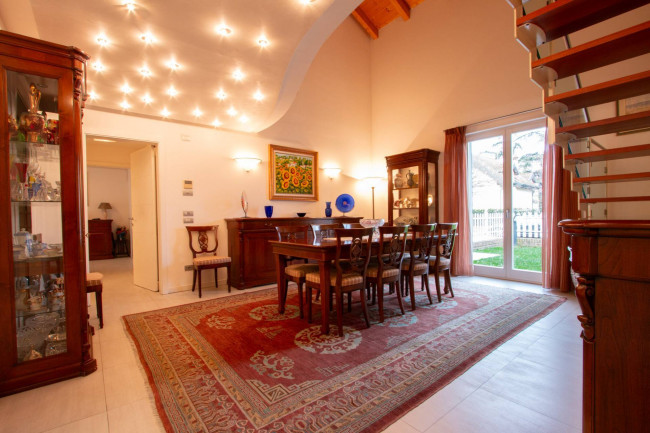 Villa in vendita a Verona