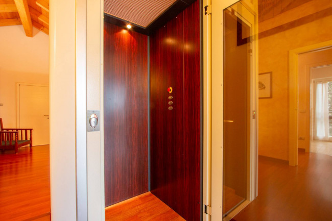 Villa in vendita a Verona