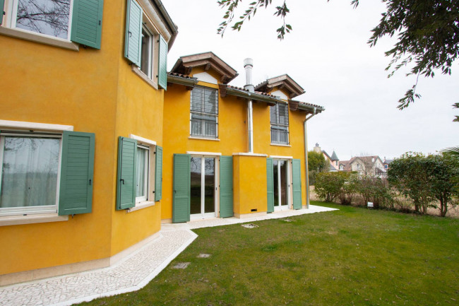 Villa in vendita a Verona