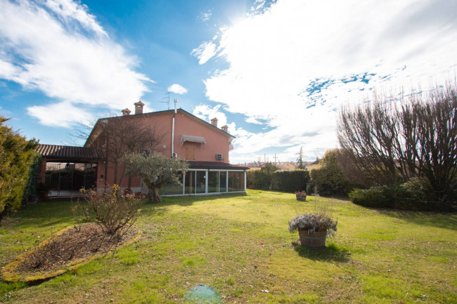 Villa in Vendita a Pescantina