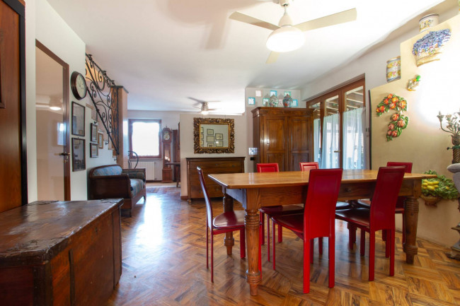 Villa for sale in Pescantina