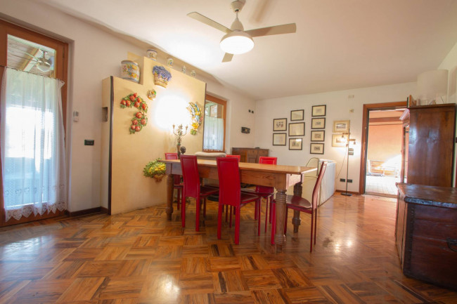 Villa for sale in Pescantina