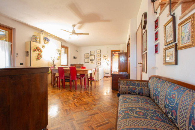 Villa for sale in Pescantina