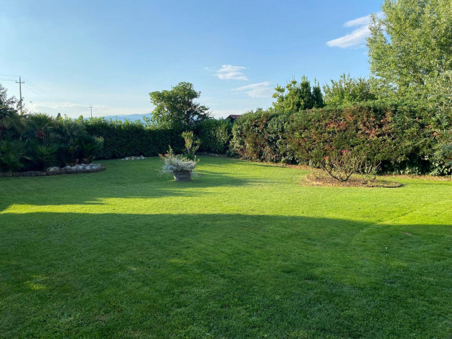 Villa for sale in Pescantina