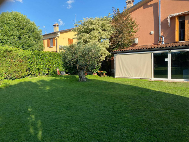 Villa for sale in Pescantina