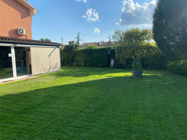 Villa for sale in Pescantina