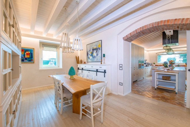 Villa in vendita a Lazise