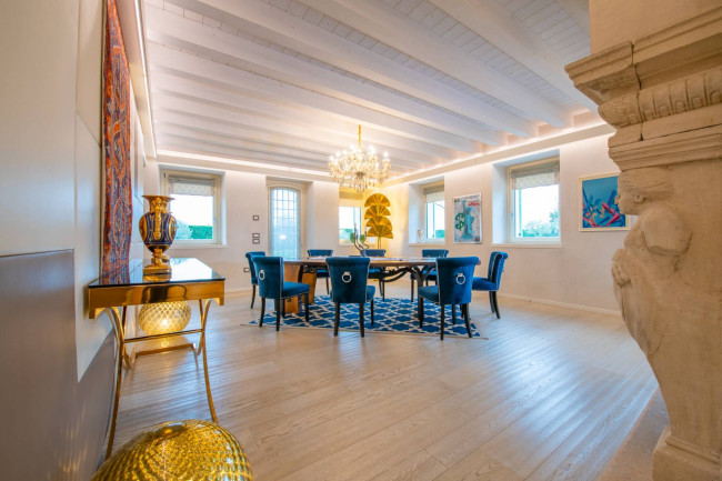 Villa in vendita a Lazise