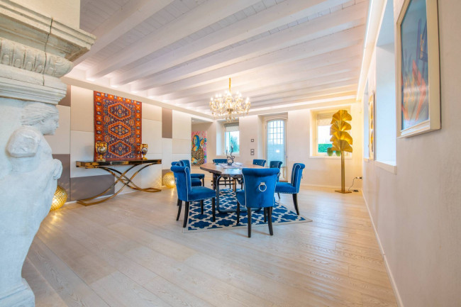 Villa in vendita a Lazise