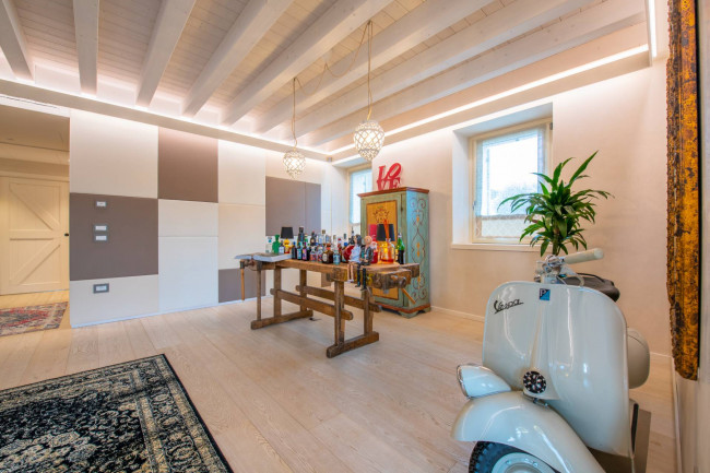 Villa in vendita a Lazise