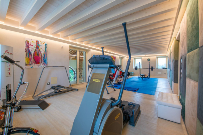 Villa in vendita a Lazise