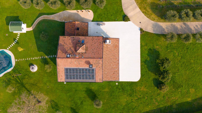 Villa in vendita a Lazise