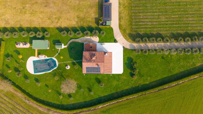 Villa in vendita a Lazise