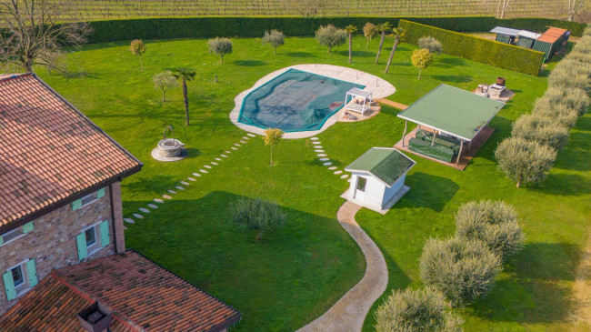 Villa in vendita a Lazise