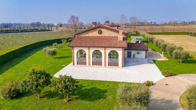 Villa in vendita a Lazise
