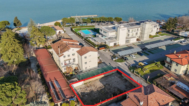 Appartamento in vendita a Peschiera del Garda
