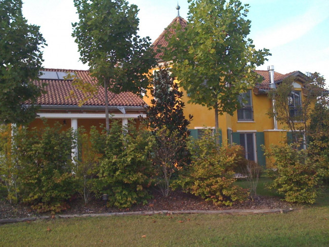 Villa in vendita a Vigasio