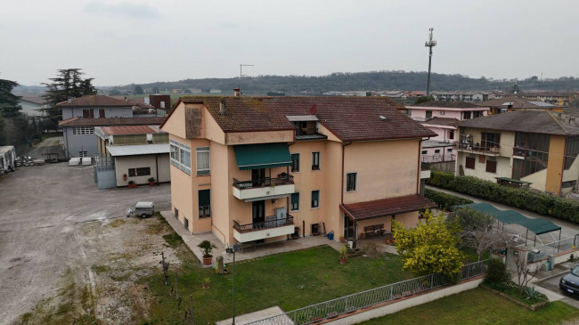 Stabile/Palazzo in Vendita a Valeggio sul Mincio