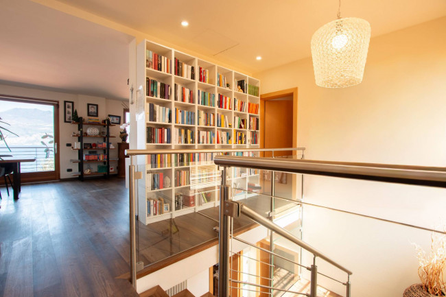 Villa in vendita a Brenzone