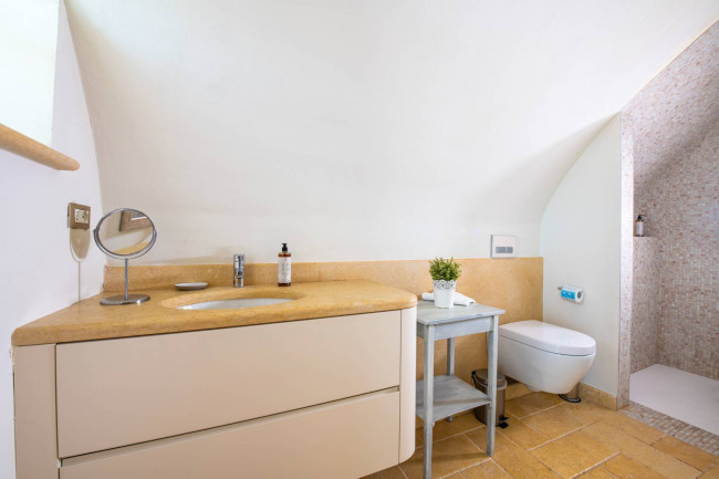 Rustico in vendita a Caprino Veronese