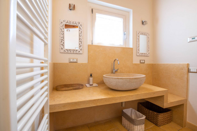 Rustico in vendita a Caprino Veronese