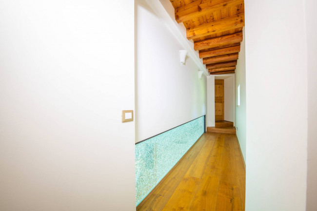 Rustico in vendita a Caprino Veronese