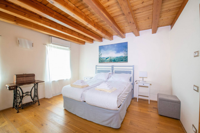 Rustico in vendita a Caprino Veronese