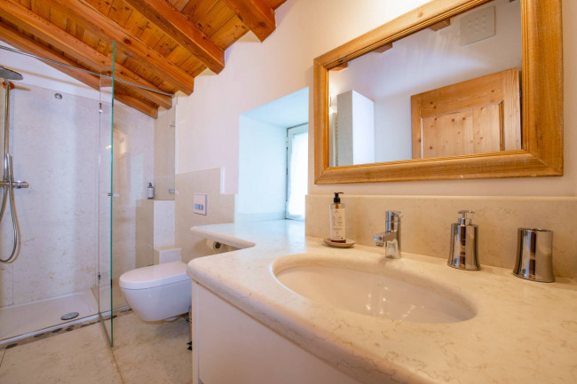 Rustico in vendita a Caprino Veronese