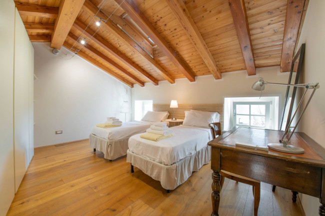 Rustico in vendita a Caprino Veronese