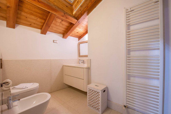 Rustico in vendita a Caprino Veronese