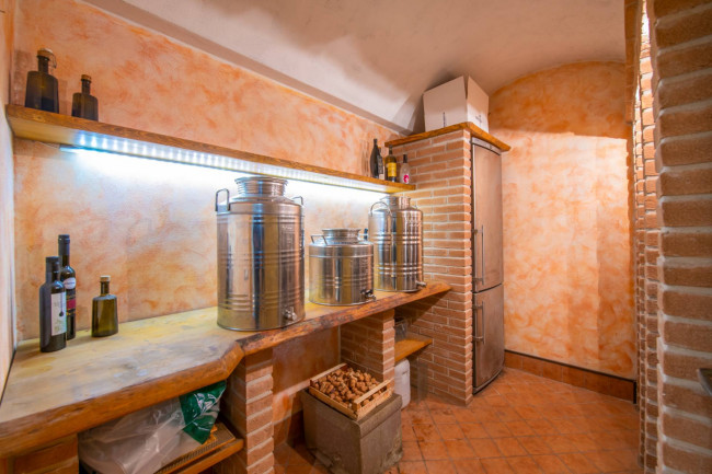 Rustico in vendita a Caprino Veronese