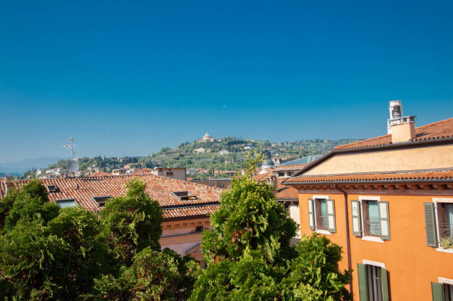 Appartamento in vendita a Verona