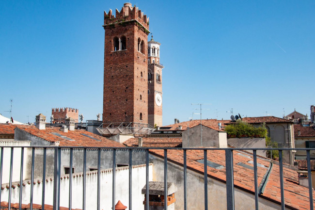 Appartamento in vendita a Verona