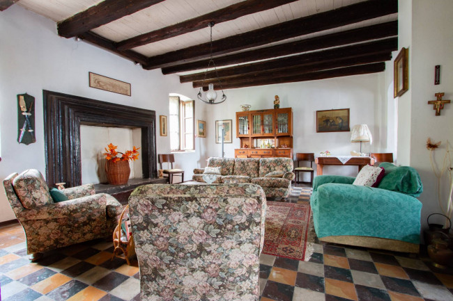 Rustico in Vendita a Castelnuovo del Garda