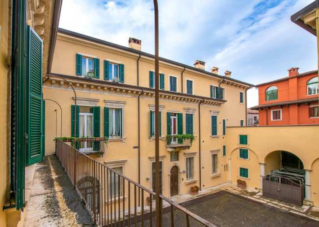 Appartamento in vendita a Verona