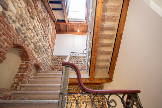 Stabile/Palazzo in vendita a Verona