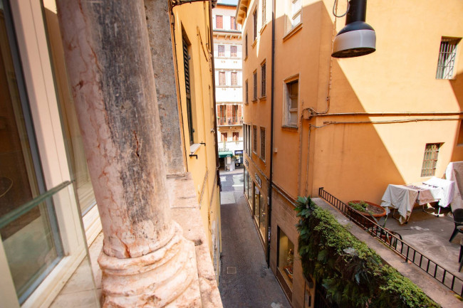 Stabile/Palazzo in vendita a Verona