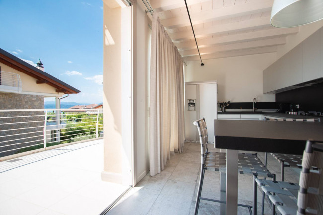 Appartamento in vendita a Sirmione