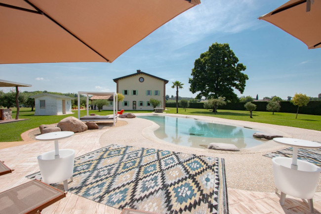 Villa in vendita a Lazise