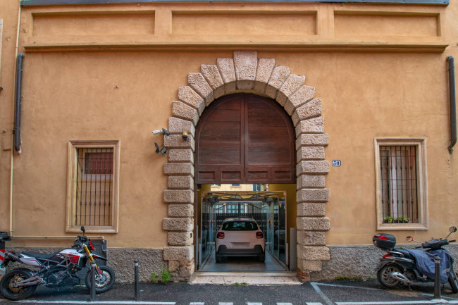 Appartamento in vendita a Verona