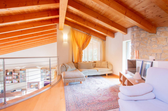 Villa in vendita a Bussolengo