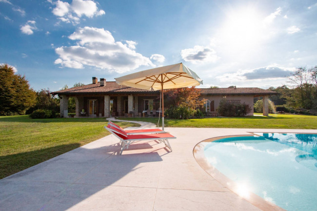 Villa in vendita a Bussolengo
